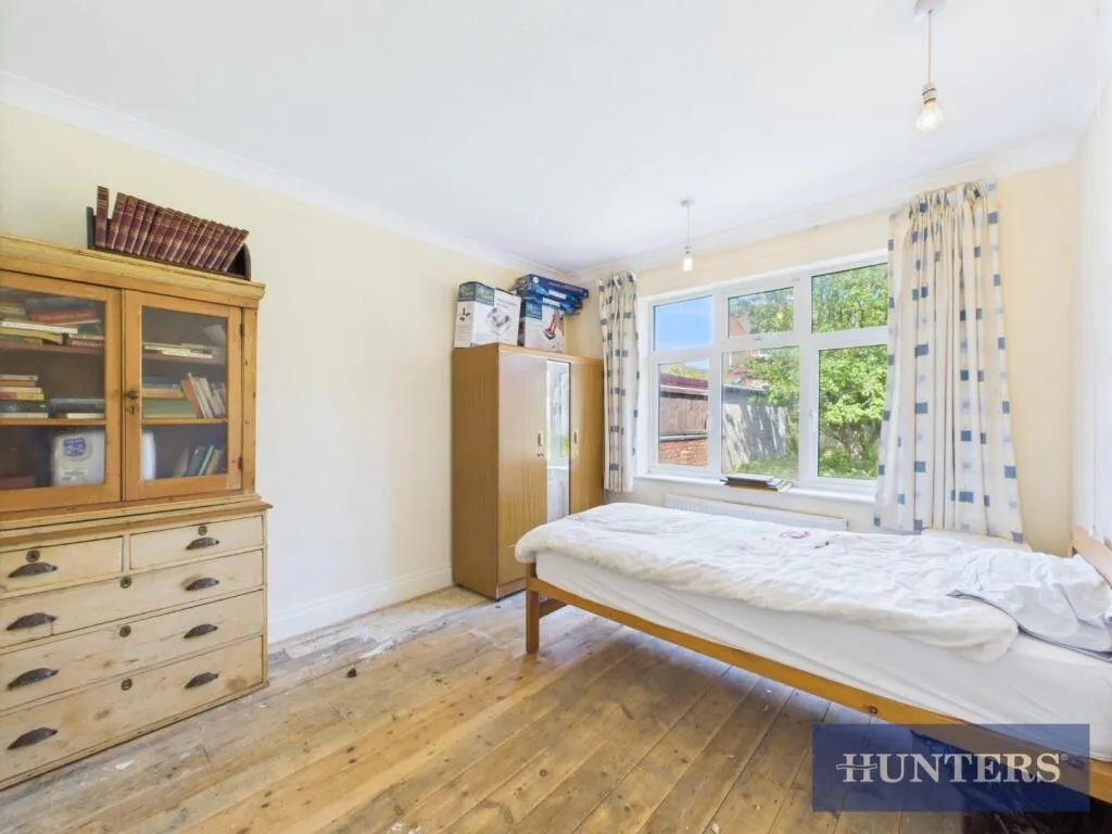 4 bed Detached Bungalow