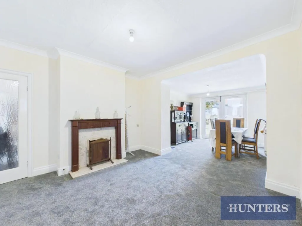 4 bed Detached Bungalow