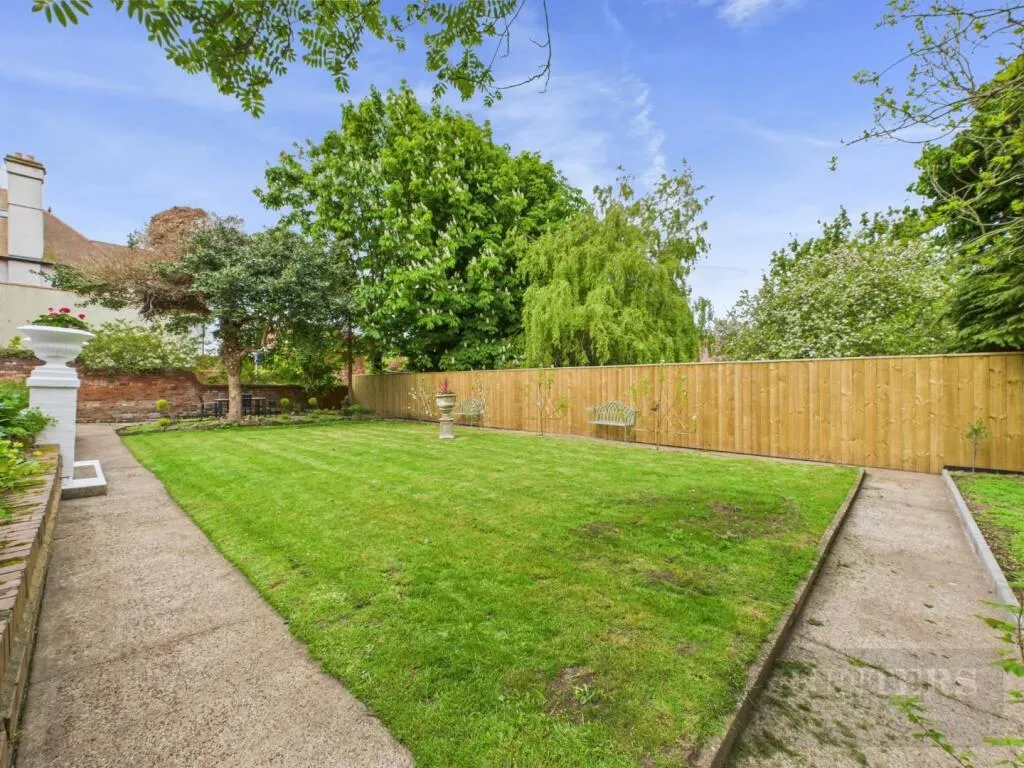 3 bed Detached Bungalow