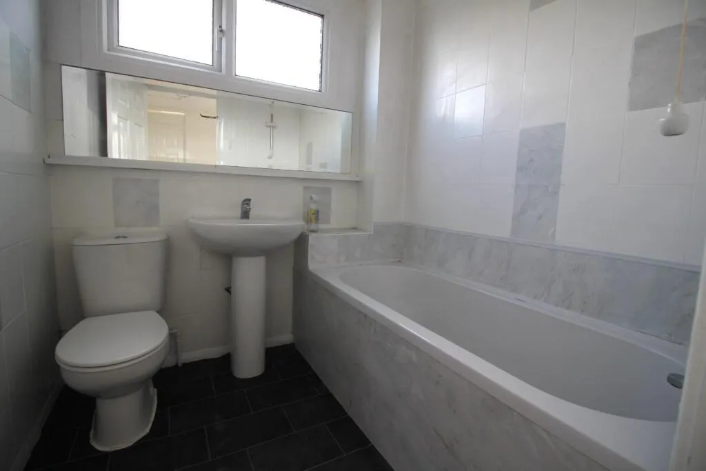 3 bed Semi-Detached