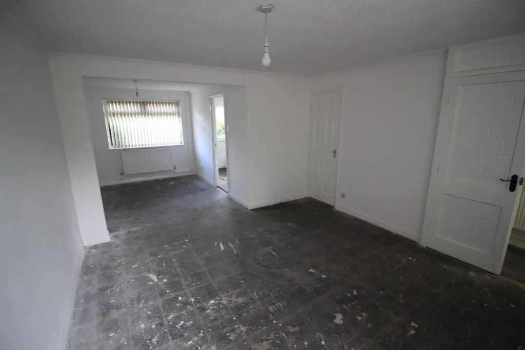 3 bed Semi-Detached