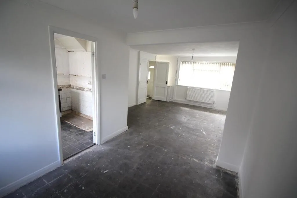 3 bed Semi-Detached