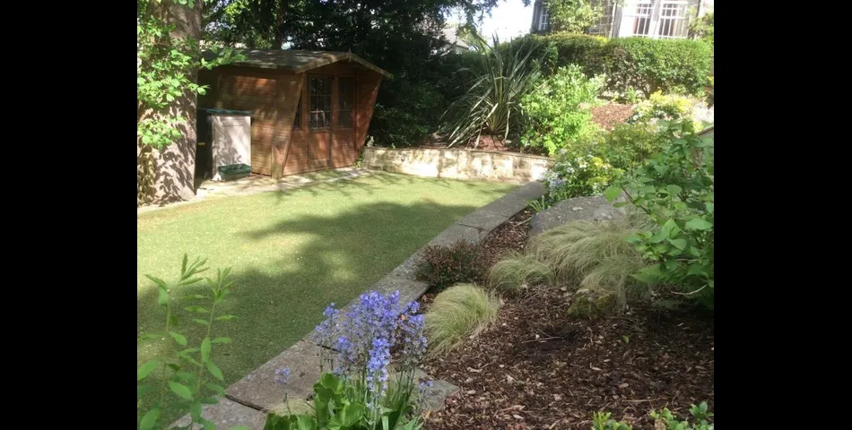TWO BEDROOM GROUND FLOOR APARTMENT & GARAGE