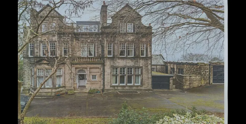 TWO BEDROOM GROUND FLOOR APARTMENT & GARAGE