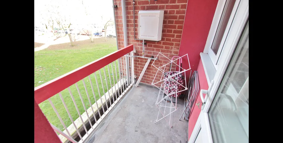3 BEDROOM MAISONETTE