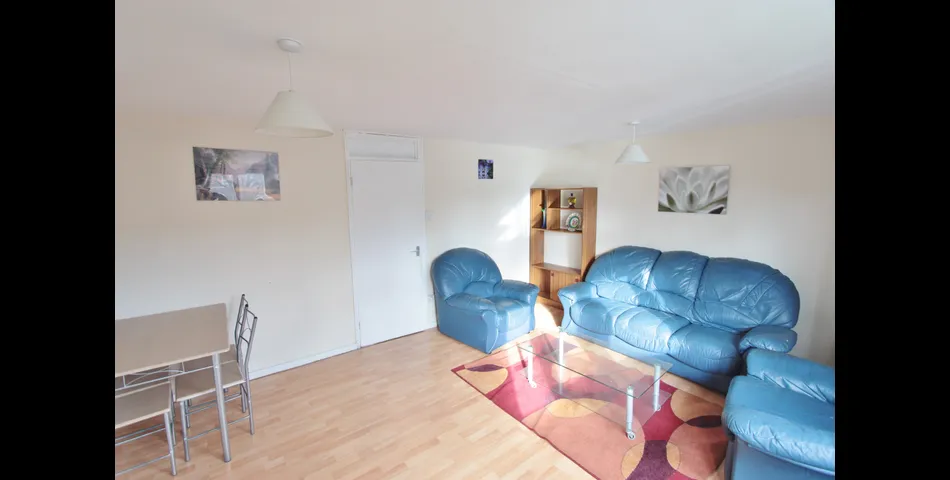 3 BEDROOM MAISONETTE