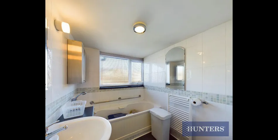 5 BEDROOM TERRACED WITH PRIVATE 2 BED ANNEXE