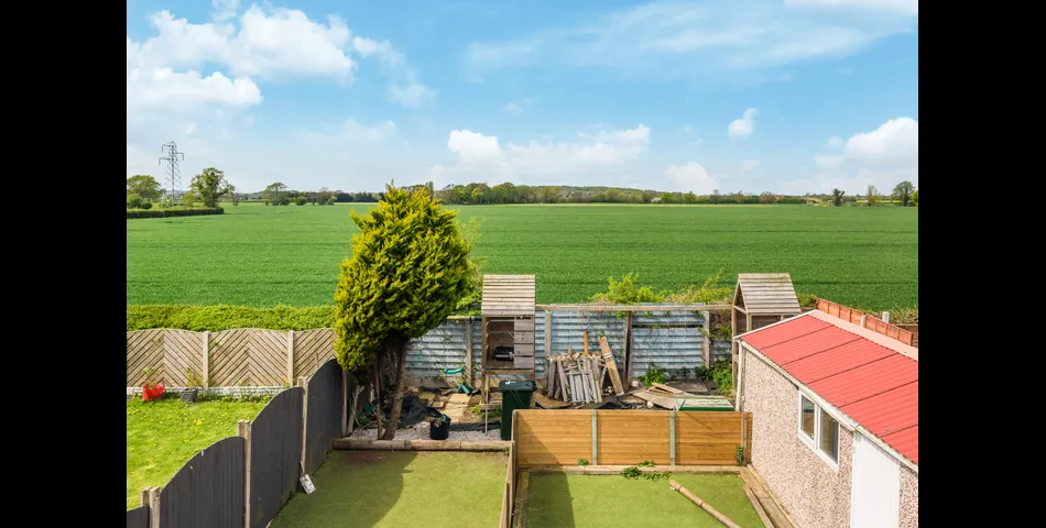 THREE BEDROOM SEMI-DETACHED PROPERTY