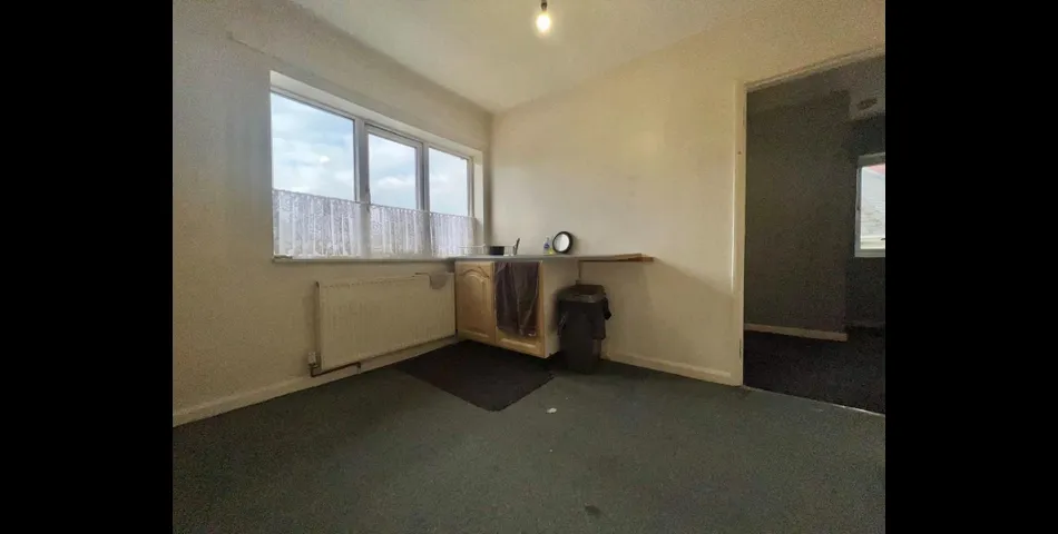 THREE BEDROOM SEMI-DETACHED PROPERTY