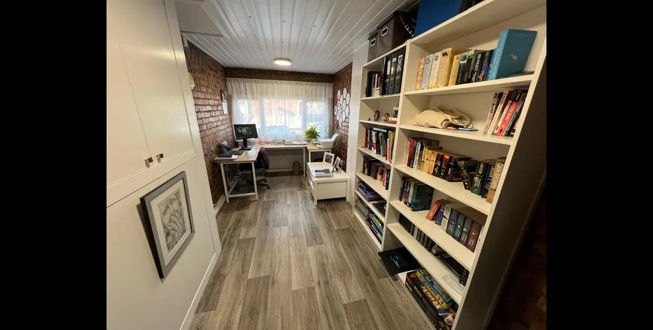 THREE BEDROOM LINK DETACHED PROPERTY