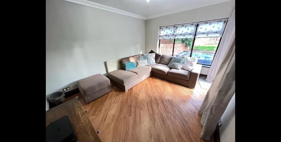 THREE BEDROOM LINK DETACHED PROPERTY