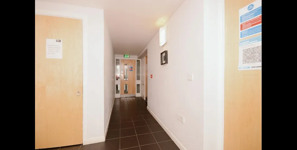 ONE BEDROOM APARTMENT