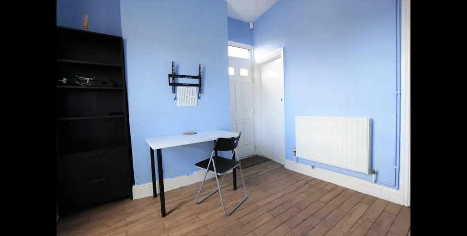 TWO BEDROOM END TERRACED PROPERTY