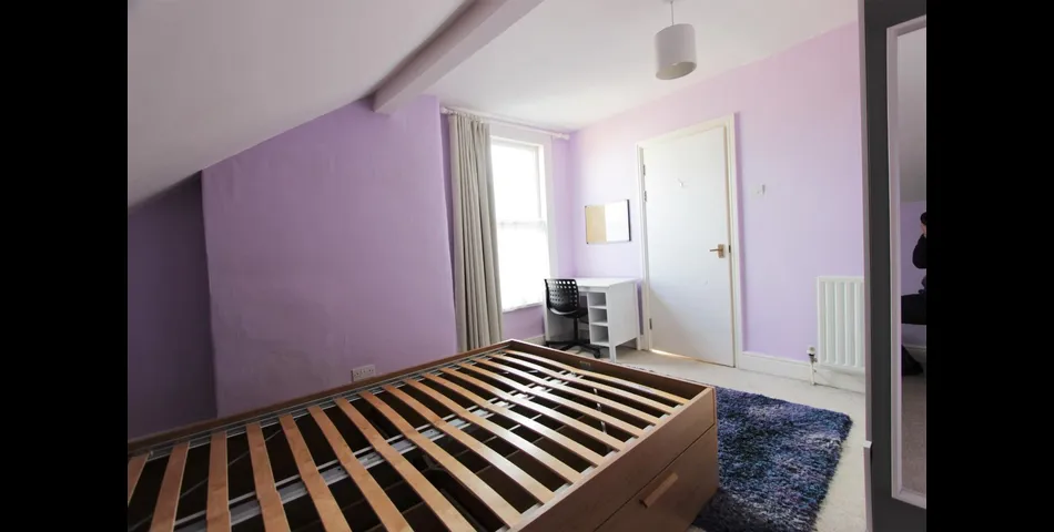 TWO BEDROOM END TERRACED PROPERTY