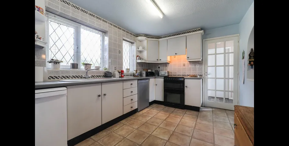 FOUR BEDROOM DETACHED PROPERTY