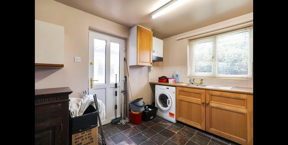 FOUR BEDROOM DETACHED PROPERTY