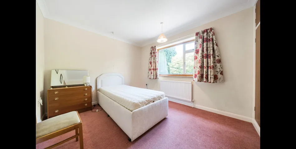 THREE BEDROOM, TWO BATHROOM DETACHED BUNGALOW