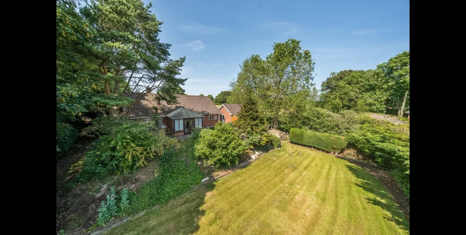 THREE BEDROOM, TWO BATHROOM DETACHED BUNGALOW