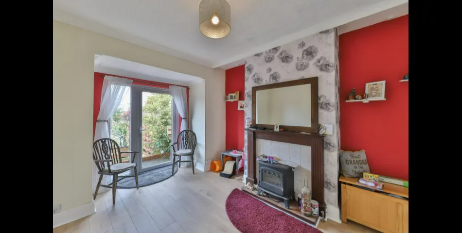 THREE BEDROOM SEMI-DETACHED PROPERTY