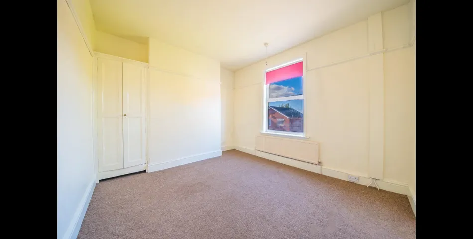 FIVE BEDROOM VICTORIAN PROPERTY