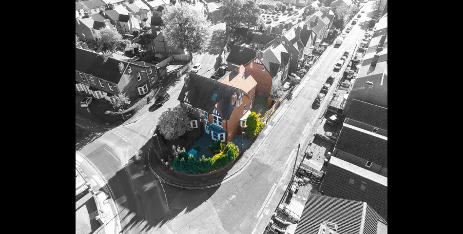 FIVE BEDROOM VICTORIAN PROPERTY