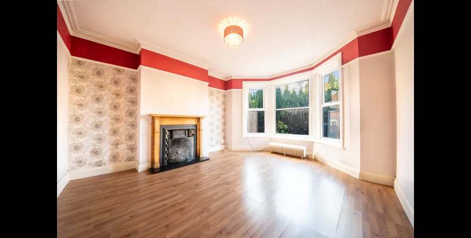 FIVE BEDROOM VICTORIAN PROPERTY