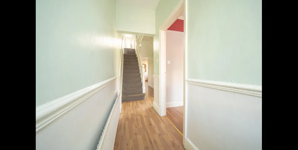 FIVE BEDROOM VICTORIAN PROPERTY