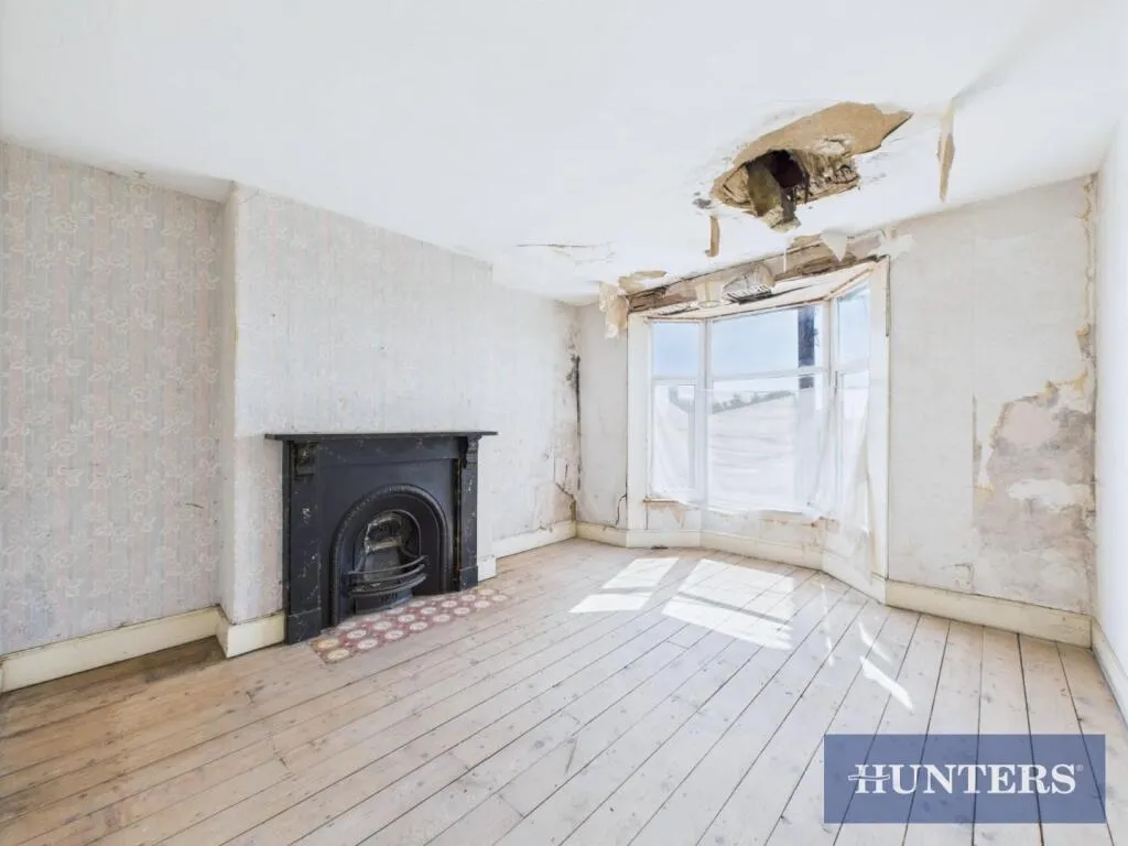 7 bed Semi-Detached