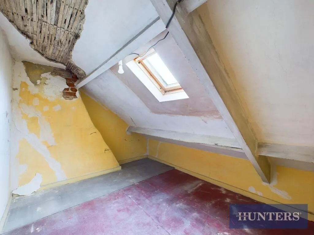 7 bed Semi-Detached