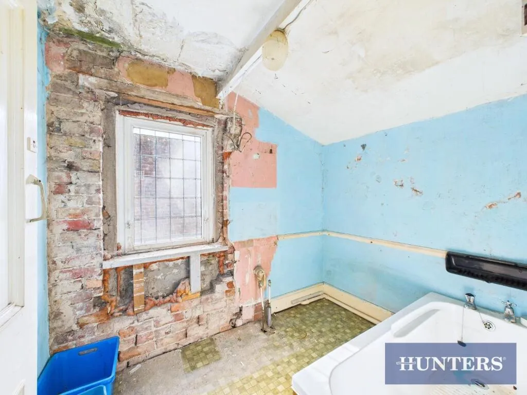 7 bed Semi-Detached