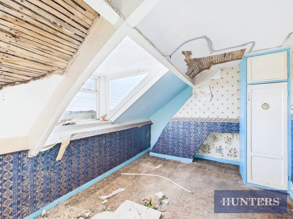 7 bed Semi-Detached