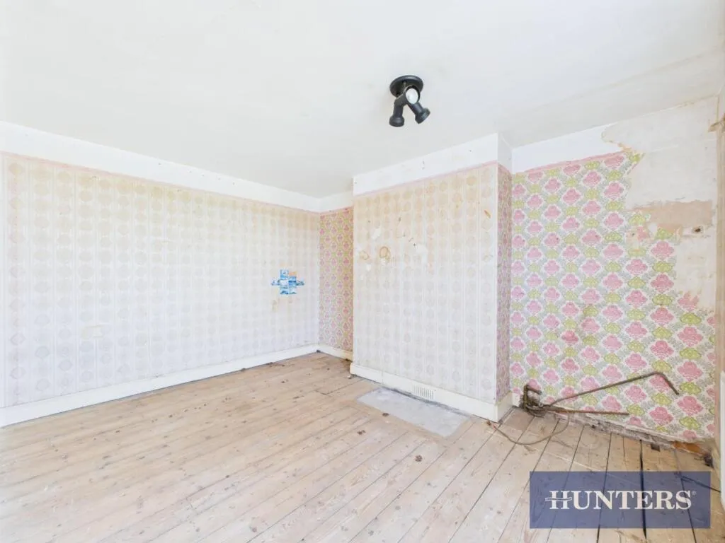 7 bed Semi-Detached