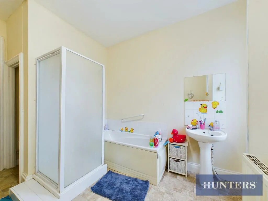 3 bed Apartment