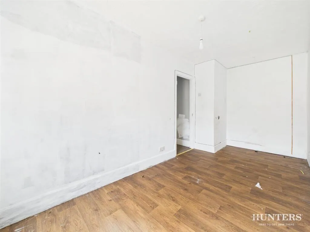 2 bed House