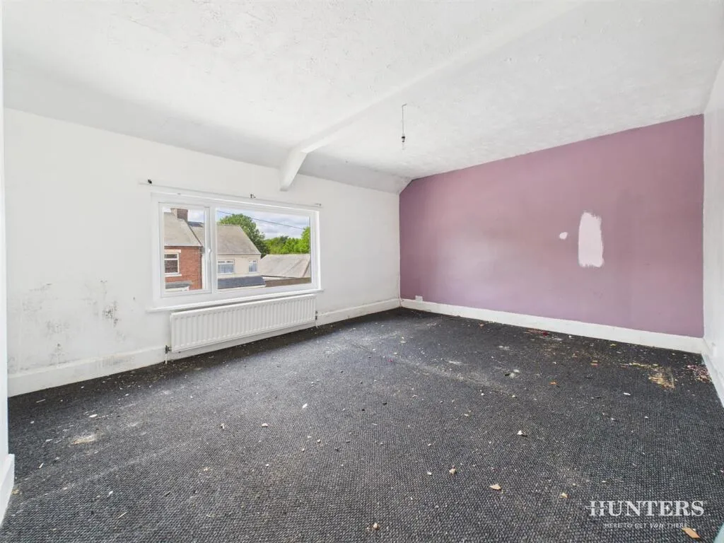 2 bed House