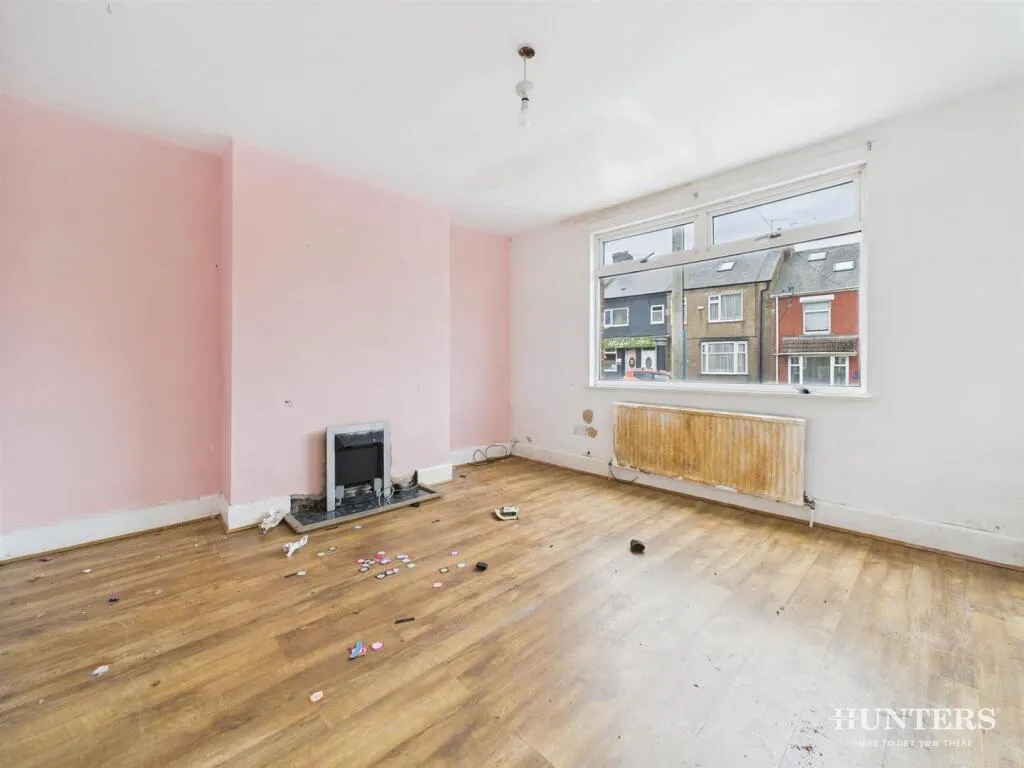 2 bed House