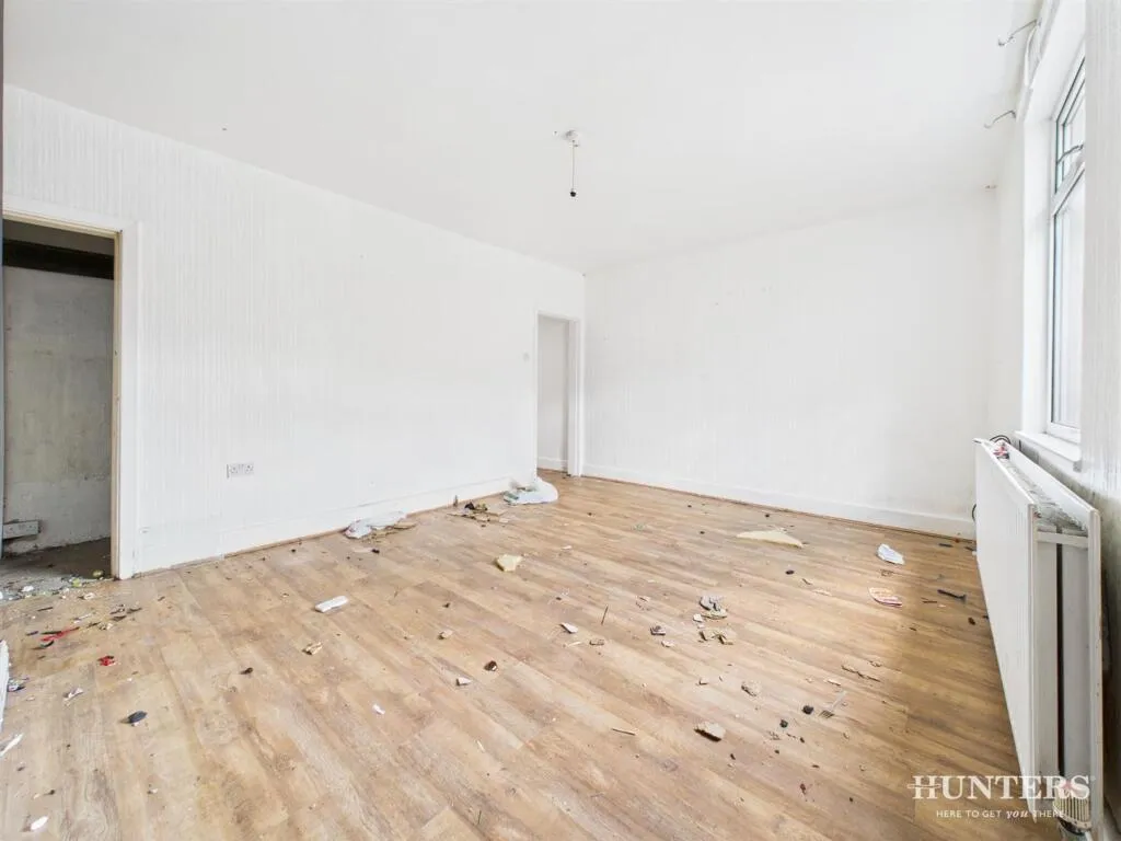 2 bed House