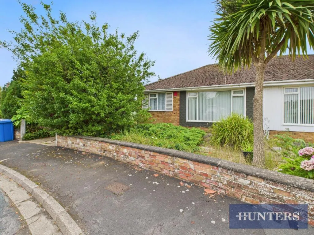 2 bed Semi-Detached Bungalow