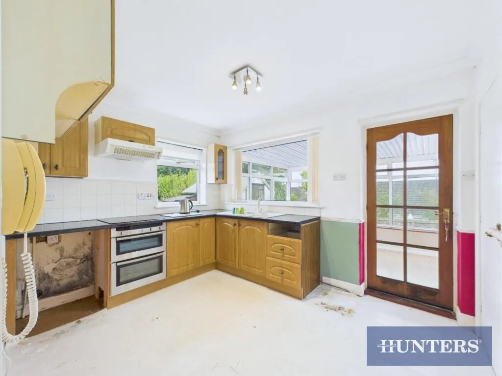 2 bed Semi-Detached Bungalow
