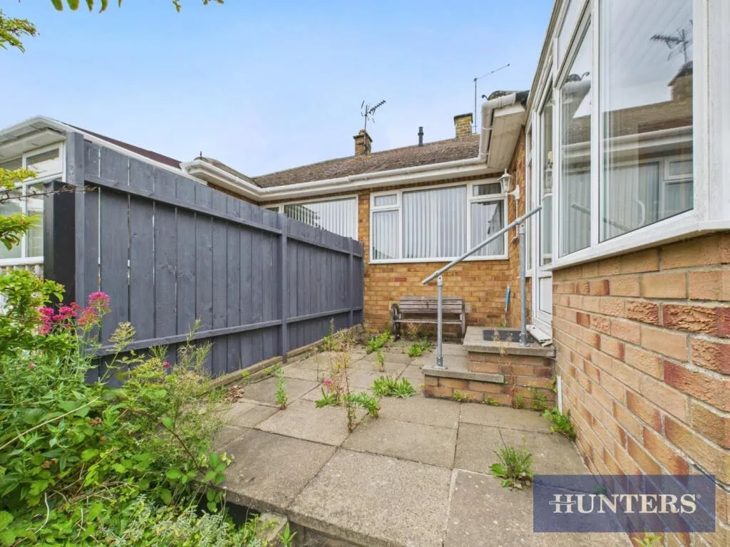2 bed Semi-Detached Bungalow