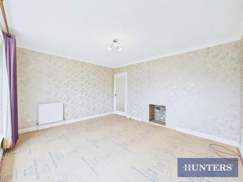 2 bed Semi-Detached Bungalow