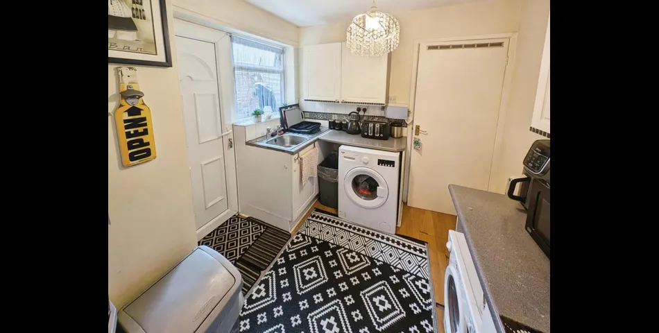 ONE BEDROOM GROUND FLOOR FLAT
