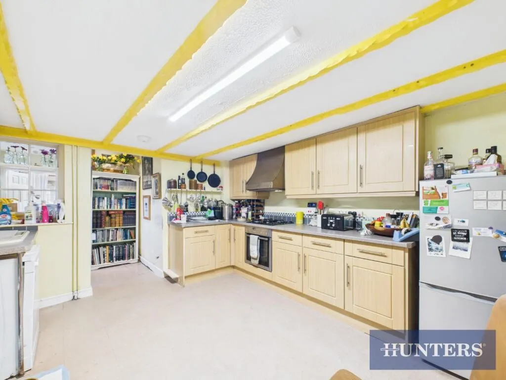 4 bed Terraced