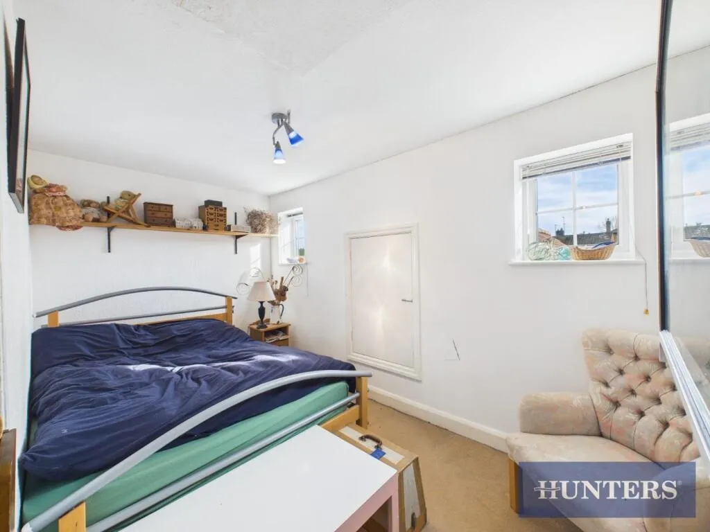 4 bed Terraced