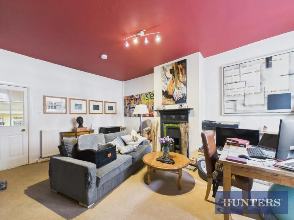 4 bed Terraced