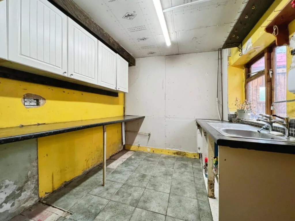 3 bed Terraced