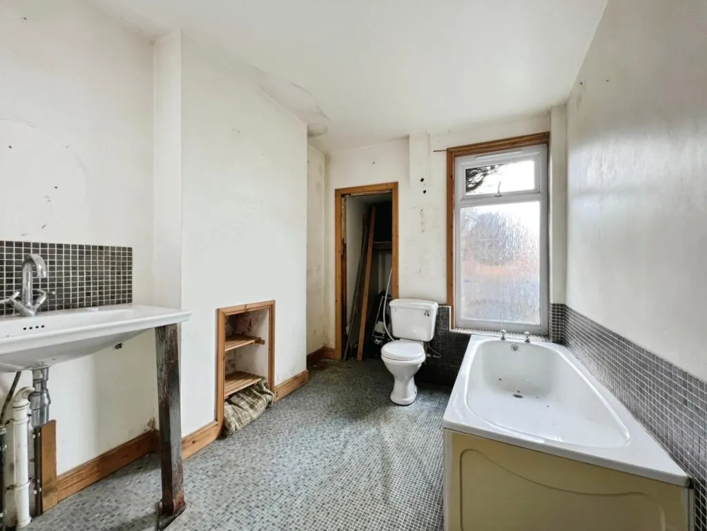 3 bed Terraced