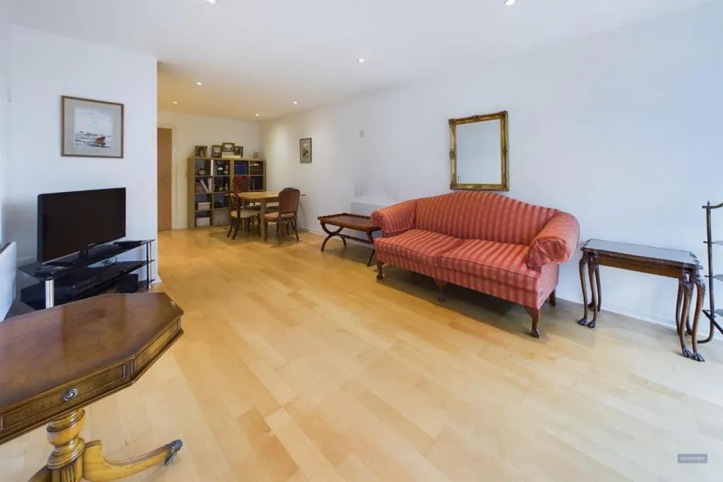 2 bed Apartment