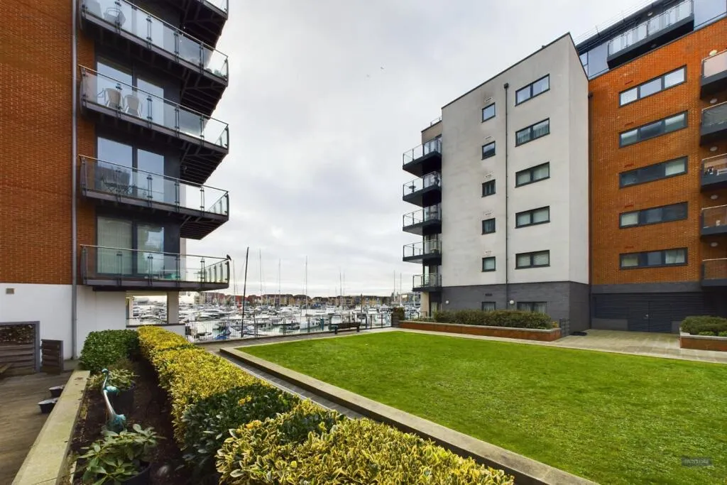 2 bed Apartment