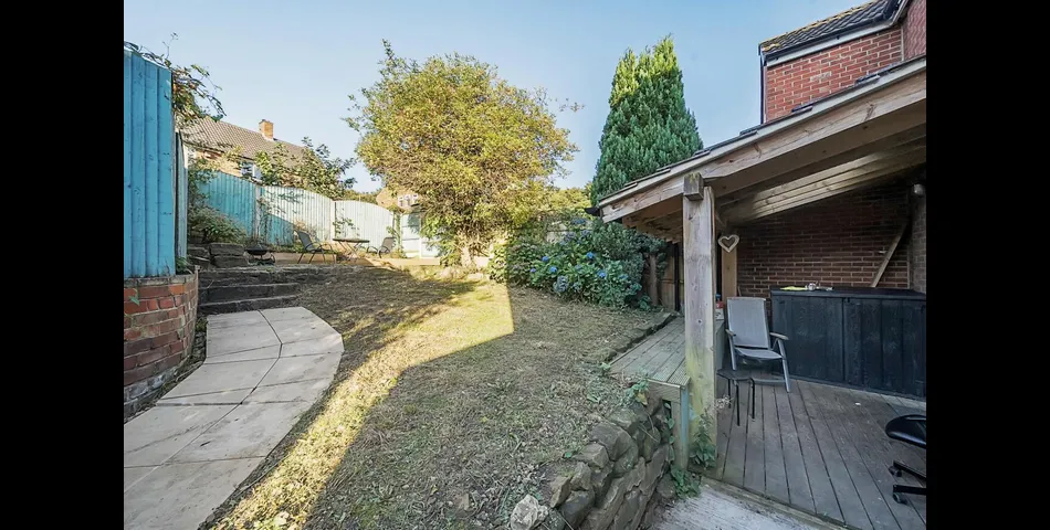 THREE BEDROOM SEMI-DETACHED PROPERTY